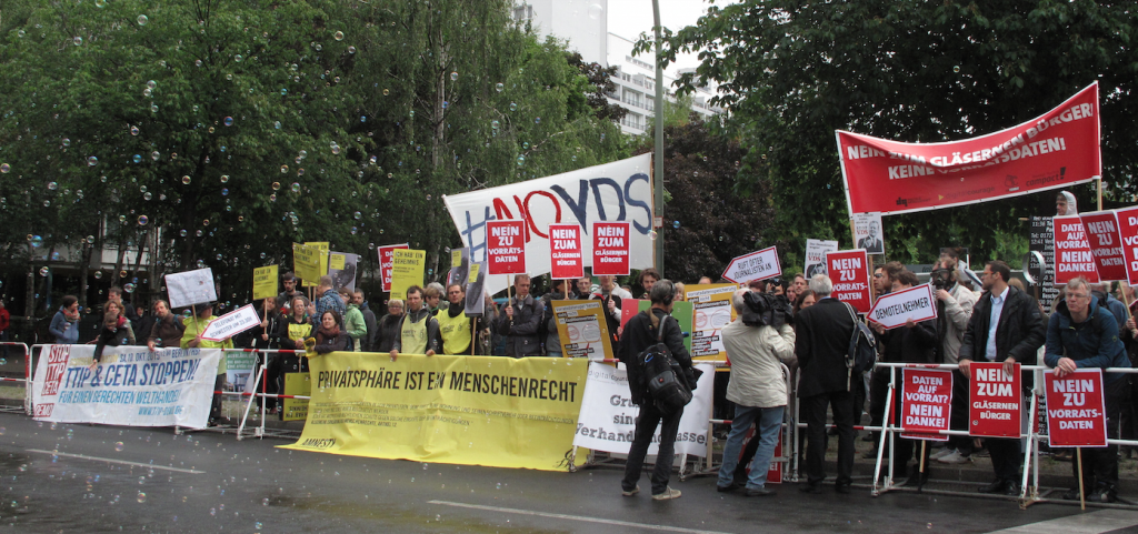 Stop TTIP (Foto: Berliner Wassertisch)