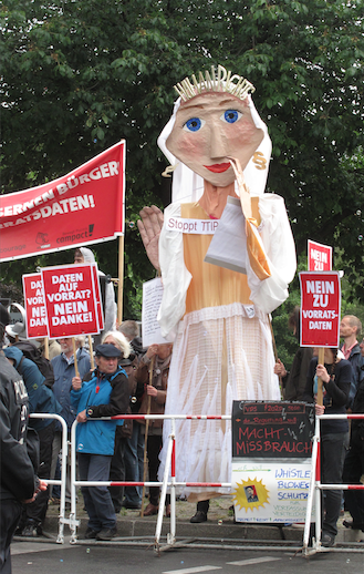 FIAN vom Berliner Netzwerk gegen TTIP (Foto: Berliner Wassertisch)